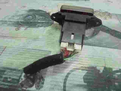 Interruptor de emergencia Kia Carens I / II (FJ)  612W17020