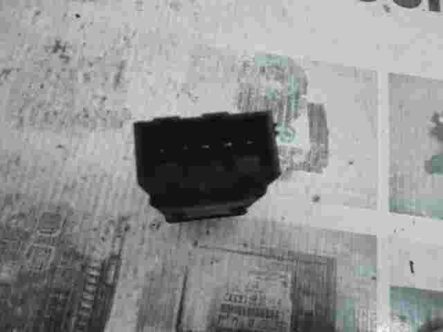 Interruptor Luneta Trasera Desempañador Land Rover Freelander LN PA6GE6830