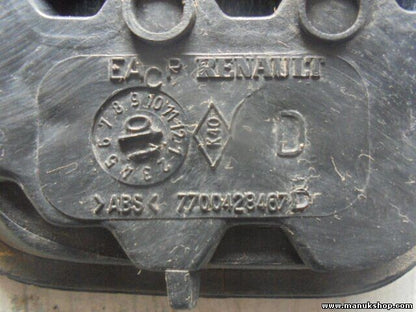 Rejilla del radiador derecho Renault RX4 1999-2003 7700428467