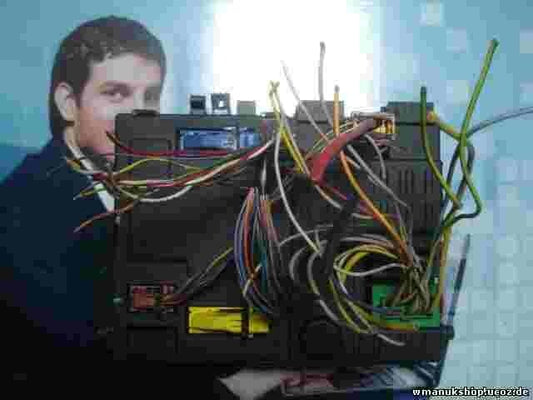 Caja de fusibles de relé Peugeot Citroen 9645148880 BSI N7 73007612 15233400