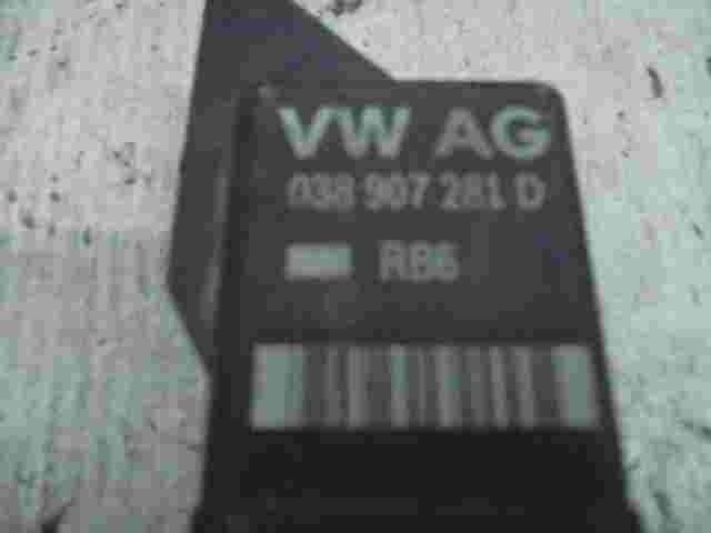 Recocido controlador Glow relé enchufe VW Polo 0281003038 BOSCH 038907281D