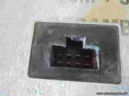 Centralita de elevalunas Nissan Terrano 28515 0F020 285150F020 JIDECO ET80-017