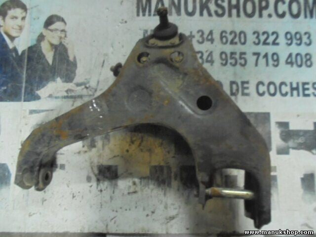 Brazo de suspensión delantera izquierda Nissan Terrano T2 II R20 2.7 SE 1993-96