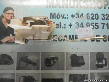 Cerradura puerta delantera izquierda Mitsubishi L 200 KB_T, 2.4 2013/11-2016