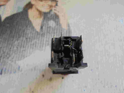 Interruptor de emergencia warning Peugeot 205