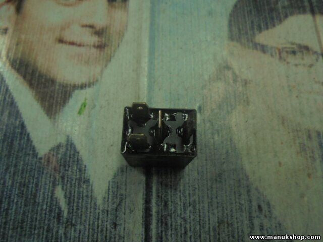 Relé  Suzuki 30Y9D6