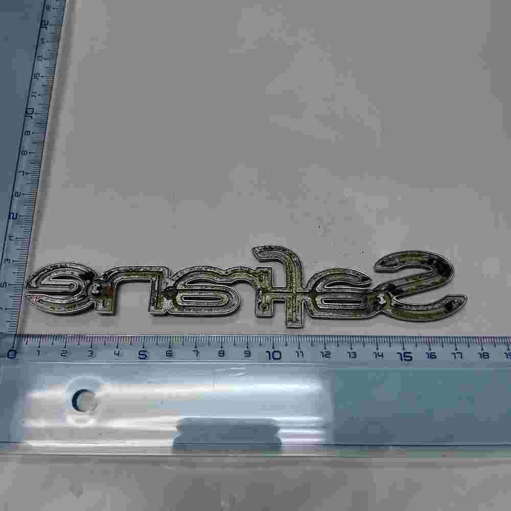 Emblema Renault Safrane 17 cm.