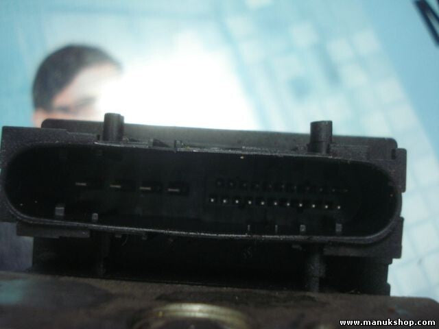 Unidad hidráulica del ABS Renault 8200038695 BOSCH 0265800300 0265231300