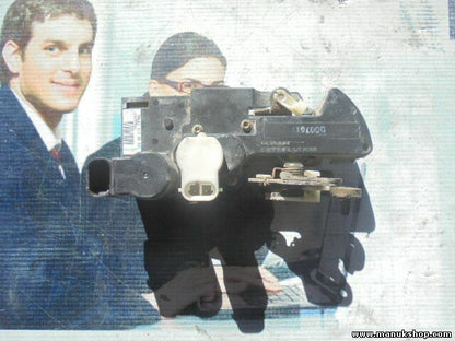  Cerradura puerta trasera izquierda Opel Frontera B VALEO 16637561 01300B8 