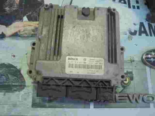 Centralita Renault Scenic 3 Megane III 237101074R 237102460R BOSCH 0281019075
