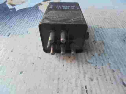 Relé Mercedes  W123 W126 R107 1268201210 126 820 12 10 LK 05898600 05 8986 00