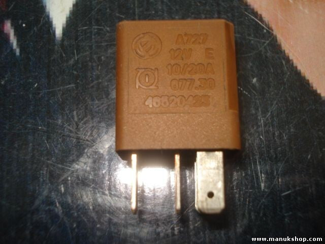 Relè Fiat Alfa Romeo A72746520423 A727 46520423 0046520423