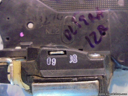 Serratura porta anteriore sinistra Toyota Hilux 2006 Land Cruiser J-120 NL2 PB