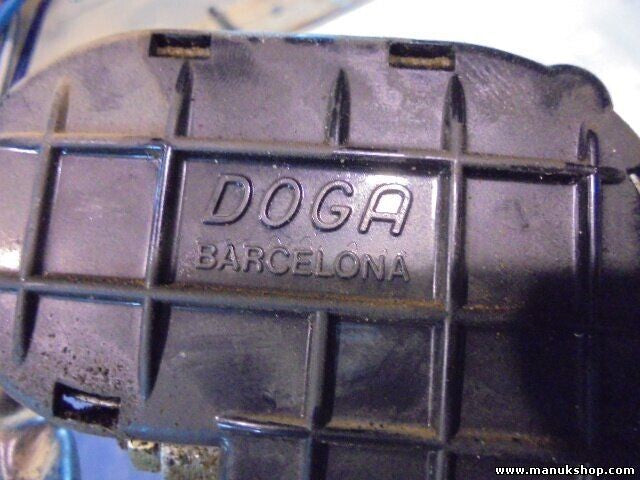 Motor del limpiaparabrisas delantero Nissan GR I Y60 Doga Barcelona V12 65021