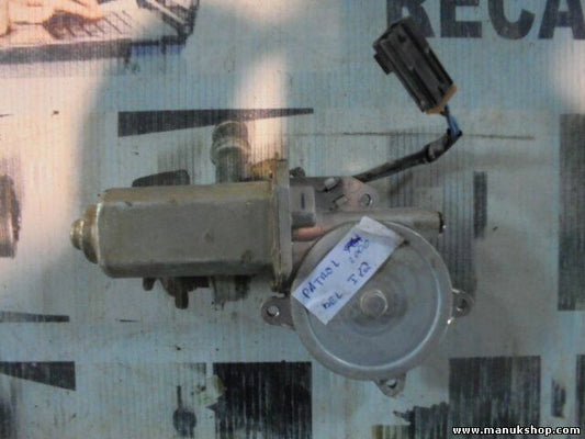 Motor elevalunas  delantero izquierdo Nissan Patrol Y61 80731VB011 MMR52038 