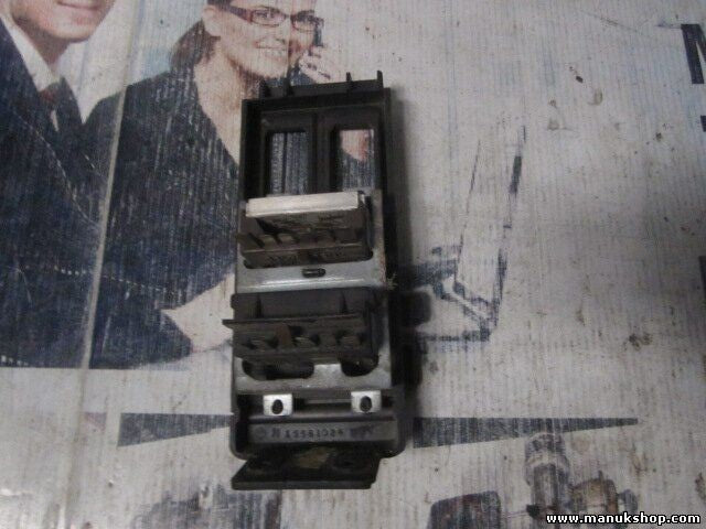 Interruptor de nivelación de faros Chevrolet Blazer 15561024