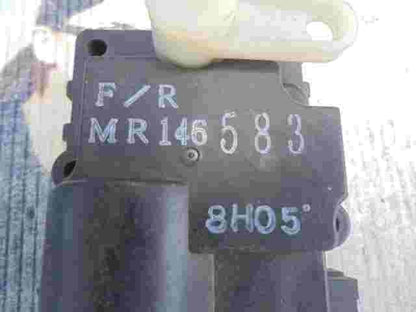 Calefacción actuador Mitsubishi MR146583 MR 146 583 MR 146583 F/R 8H05