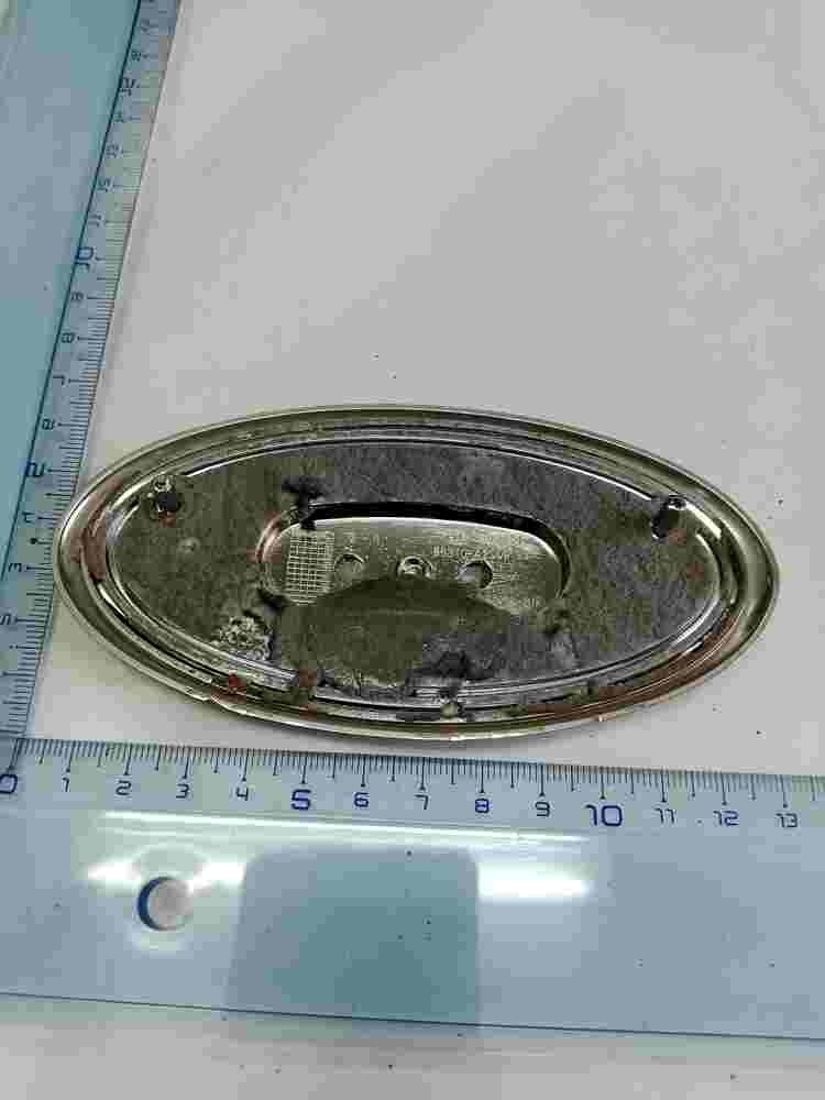 Emblema  Kia Ceed Cadenza 86310A2000JD 86310-A2000 JD 12.5cm.