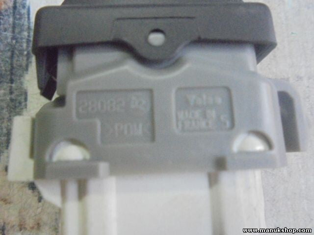 Interruptor Renault Kangoo Laguna Megane 28082 02 107841 179028A 8200025895