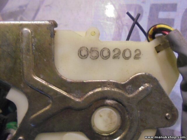  Cerradura puerta delantera izquierda Kia Sorento A045777 813103E010 81310-3E010