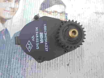 Calefacción actuador Renault Laguna 9094802545 90.948.02.545 BEHR UBB43N05RAZ37