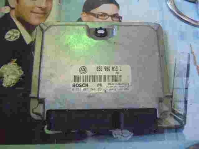 Centralita Seat Arosa 1.7 SDI 038906013L DIESEL 1834 28SA3712 BOSCH 0281001748