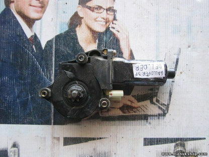 Motore alzacristalli anteriore destro Hyundai JK-01 2.5 TD F00S1A2144 HR805990