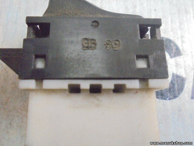 mando botonera elevalunas Renault Laguna ROSSANA ITALIA 7700822679B