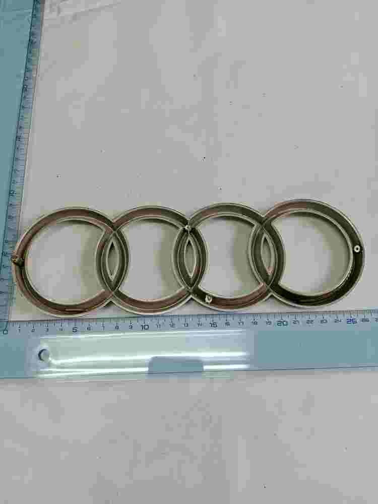 Emblema Audi 100 A6 S6 C5 80 B3 893853605 893 853 605 25cm.