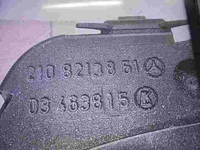 Botón aparcamiento frenos Mercedes E-Class W203 W211 W210 2108213851 03463815