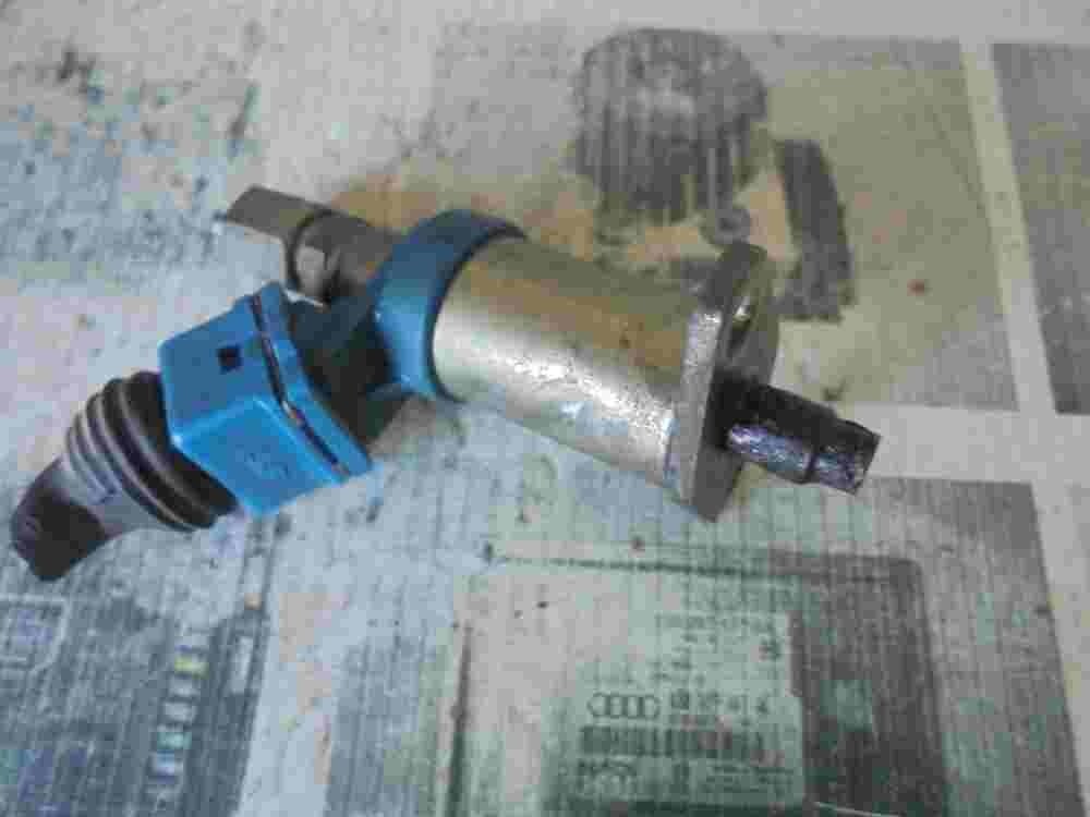 Inyectores Mercedes W123 0260170403 BOSCH 0 260 170 403