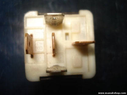 Volvo 940 960 850 V40 S40 V90 V70 9130269 HELLA 4RA00351073 4RA 003 510-73