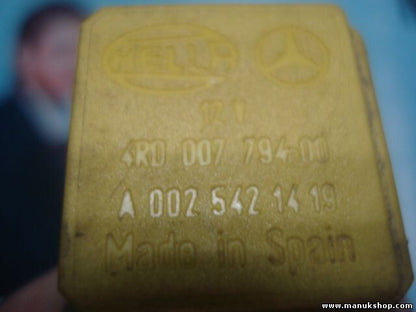 Relé  Mercedes-Benz W210 A0025421419 A 002 542 14 19 HELLA 4RD00779400