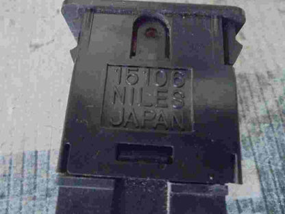 Interruptor emergencia Nissan Vanette TERRANO I WD21 Pathfinder D21 NILES 15106