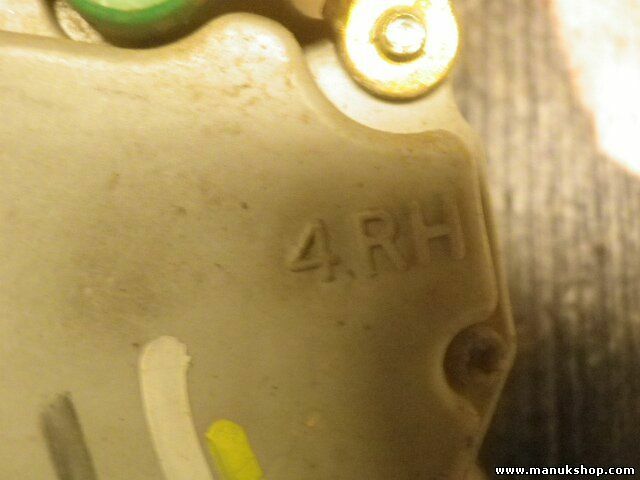 Serratura porta posteriore destra Nissan Terrano Ford 825527F610 825027F600