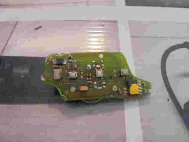 mando control remoto Citroen Peugeot E2501009 52009 1293 94V