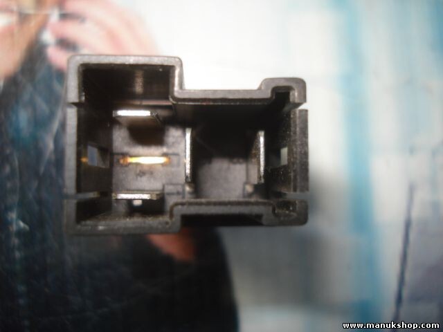 Relé Mitsubishi Volvo V40 MB953382 1I SIEMENS A1001-X7 12V 498