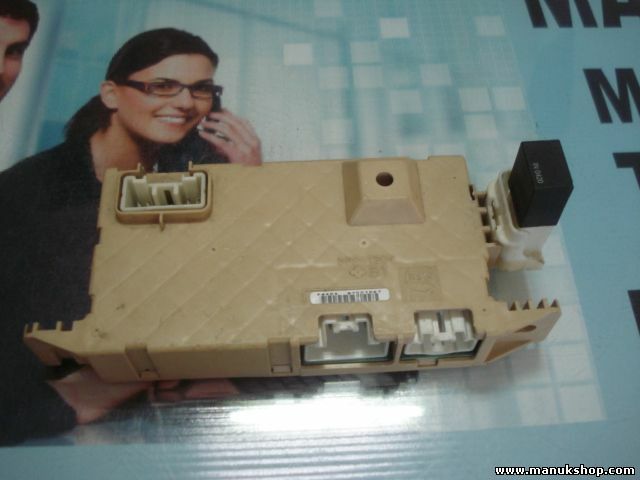 Caja de fusibles Mazda A1001-X62 A1001X62 FA404 GY001C6T