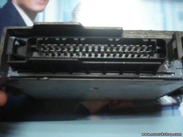 Centralita Renault Twingo IAW.6R.20 IAW6R20 HOM7700856784 7700856780