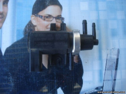 Válvula de vacío VW Golf 4 Bora Passat 3BG Skoda Fabia 6Y 1J0906627 72290320