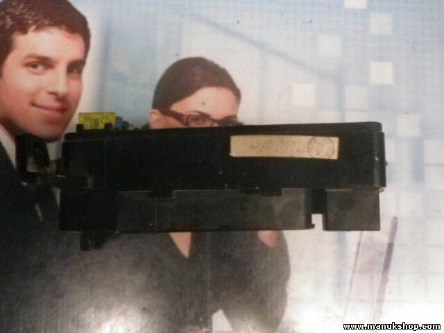 Caja de fusibles Land Rover Defender 2,5 Td5 AMR3031