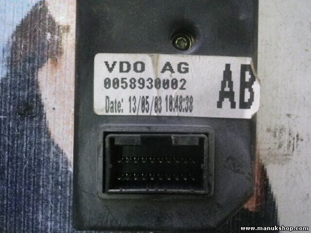 Pantalla del salpicadero Land Rover Defender 05 YAC113540 VDO 100039036002