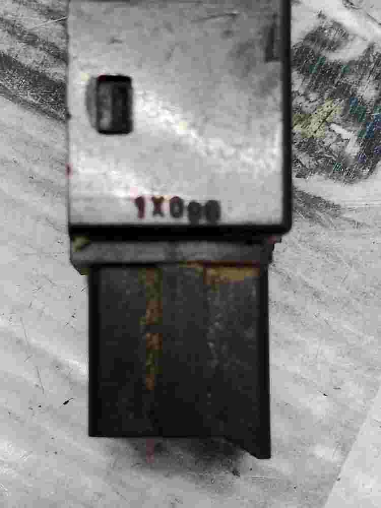 Niebla interruptor  Mitsubishi Pajero Montero 2 1X090 Niles 2