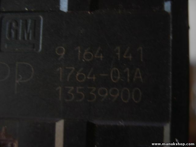 Interruptor de emergencia Opel Corsa Tigra B 13539900 9 164 141 9164141