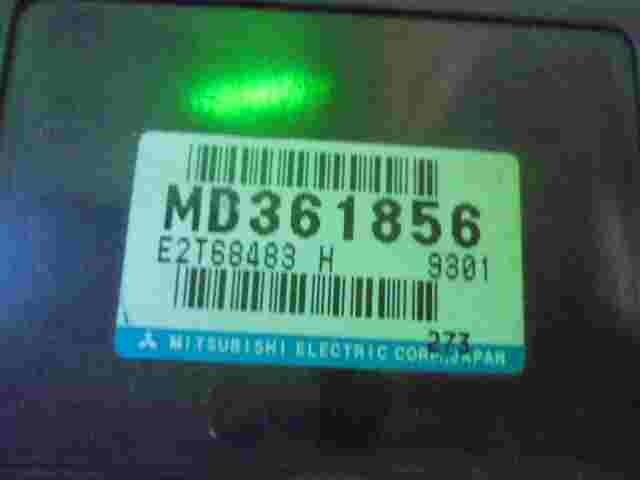 Centralita Mitsubishi Carisma MR507705 E2T73375 HS