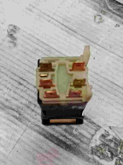 Interruptor Recirculación del aire en el climatizador Citroen Saxo 3563