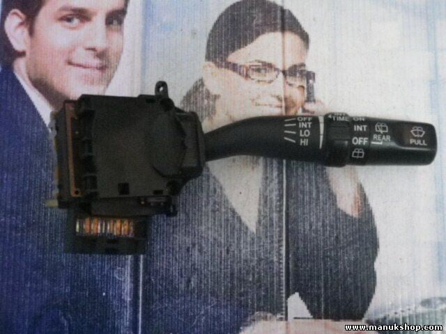 Mando limpia Toyota Land Cruiser 843106B160 843106A460 843103D020 POM 17A164 LH