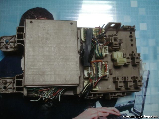 Caja de fusibles Toyota Corolla Verso 5K0204769092 5K02-0476 9092 PPT25P5