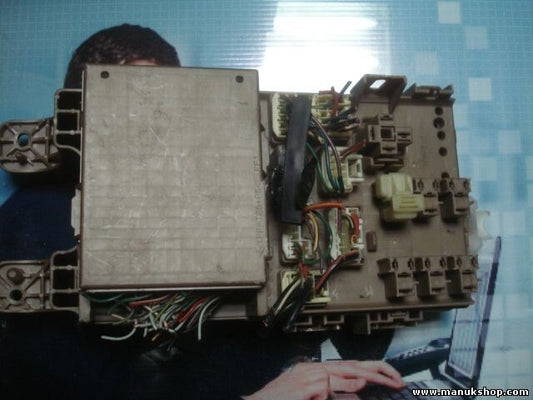 Caja de fusibles Toyota Corolla Verso 5K0204769092 5K02-0476 9092 PPT25P5