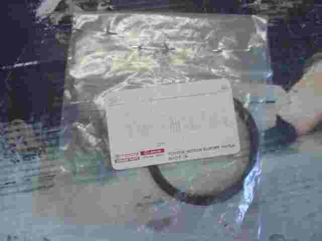 1 unità distanziatore Toyota Land Cruiser 100 Lexus LX 9056049001 90560-49001